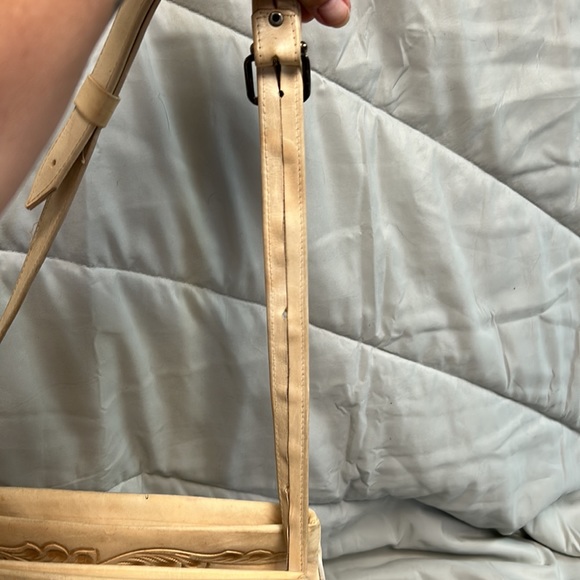 Vintage Leather Hand Tooled RARE Purse 1960s Mexico Ivory Yellow Mayan Roses - Picture 10 of 16